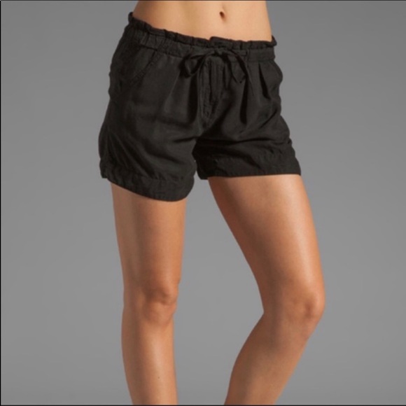 BLACK LINEN BLEND SIDE POCKETS SHORTS - Picture 3 of 6